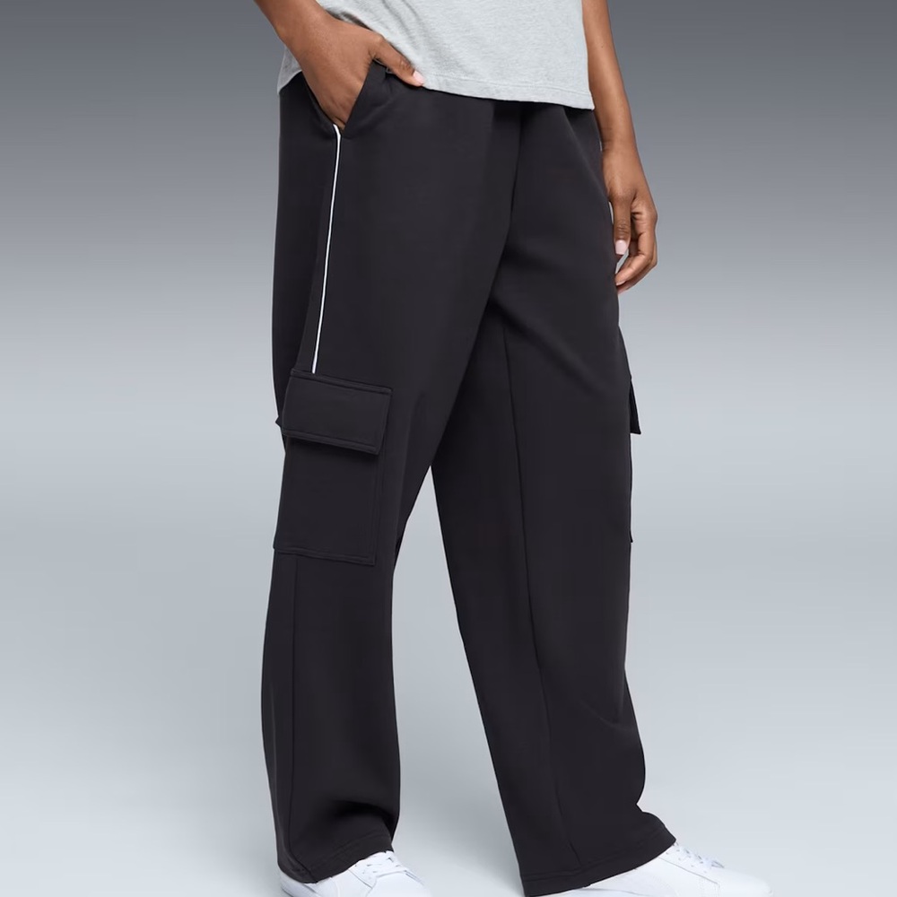 NWT Puma Men's Sport Pack Relaxed‎ Fit Black Cargo Pants size medium
